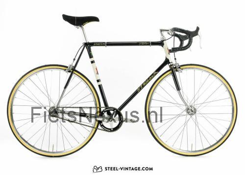 Holdsworth Zephyr specificaties 